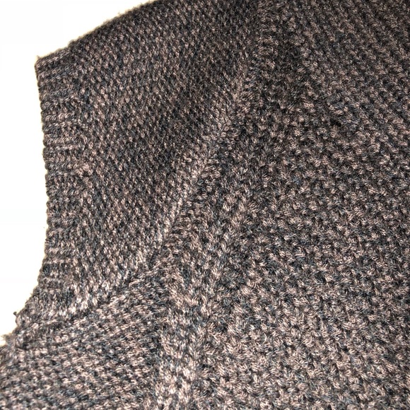 Kenneth Cole Sweater - Picture 4 of 4